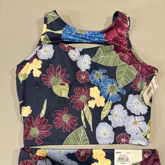 SO Women's (Size XS) Athletic Duo Bra & Shorts Floral Pattern Yoga Cardio - Picture 2 of 8